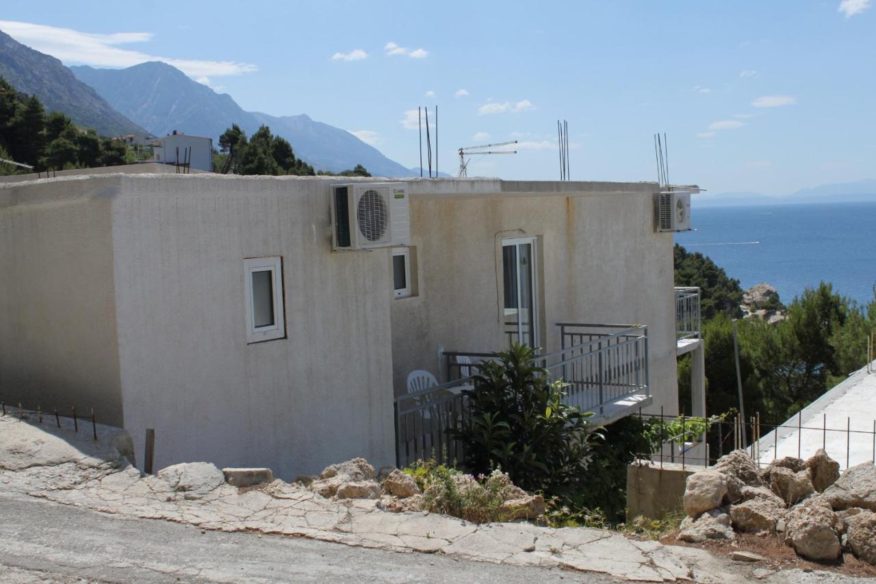 Apartments And Rooms With Parking Space Brela, Makarska - 6895 外观 照片