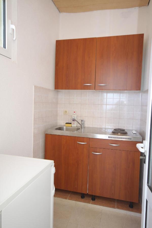 Apartments And Rooms With Parking Space Brela, Makarska - 6895 外观 照片