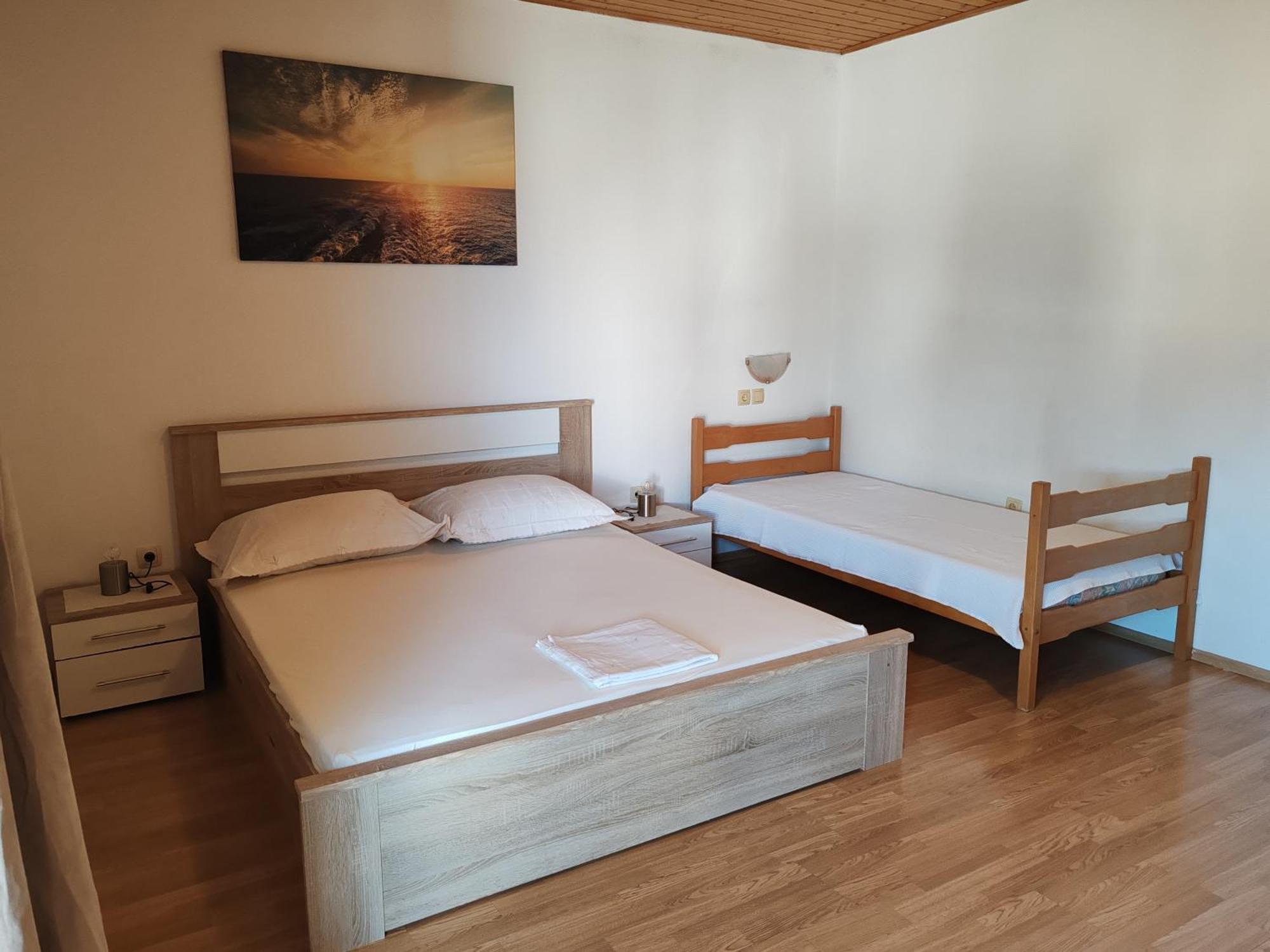 Apartments And Rooms With Parking Space Brela, Makarska - 6895 外观 照片